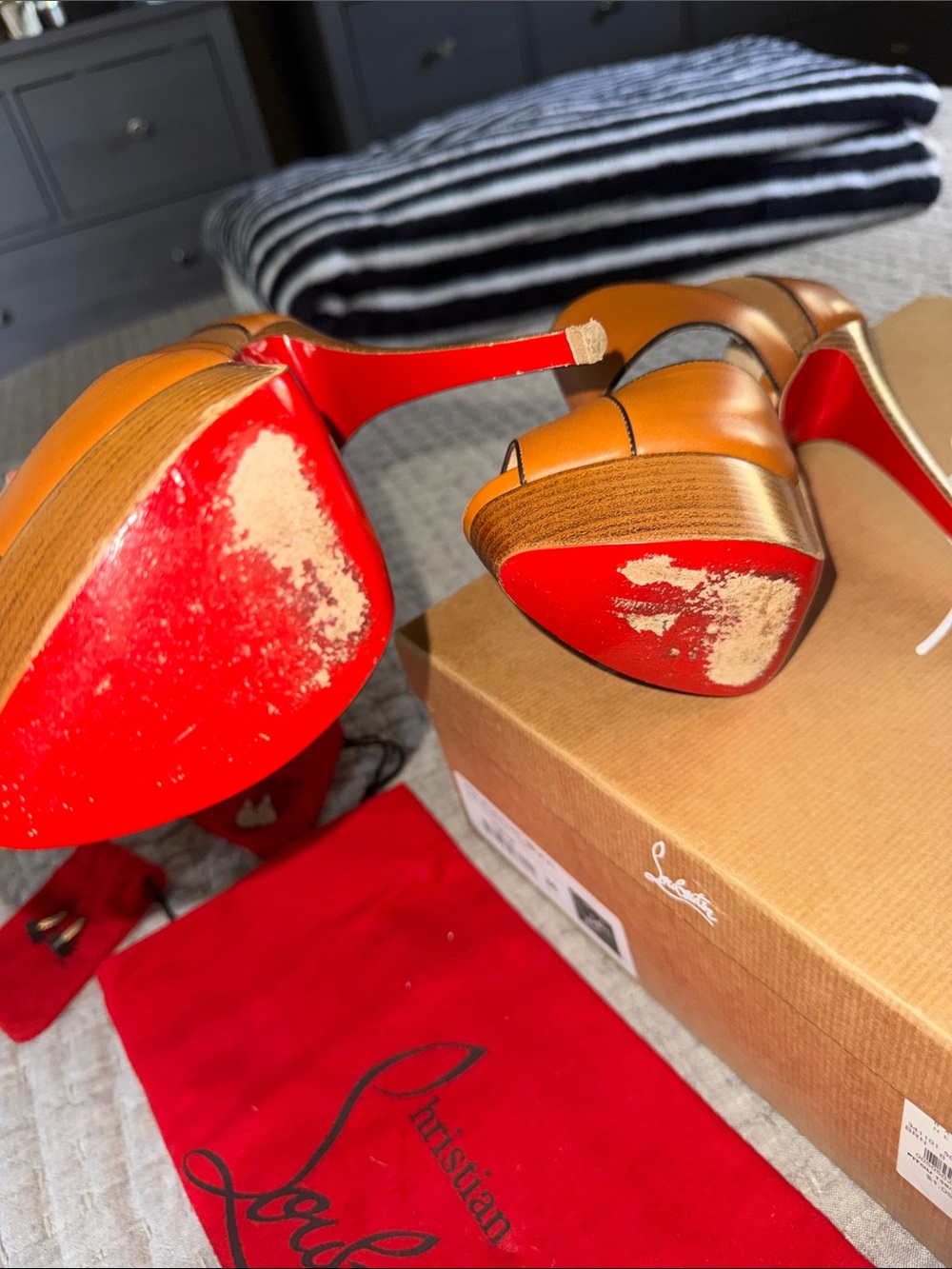 Christian Louboutin-size 36 - Picture 9 of 11